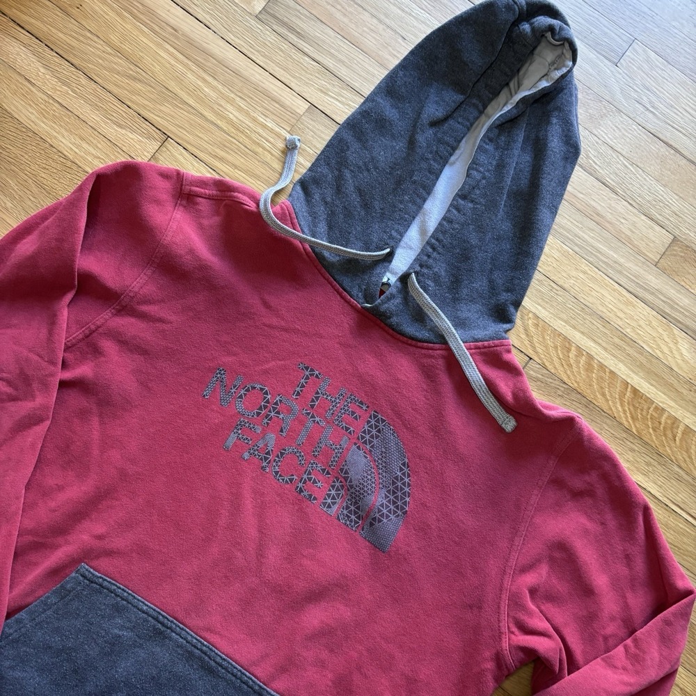 The North Face Hoodie Men's Medium Long Sleeve Logo Pocket Outdoor Gorpcore Hike